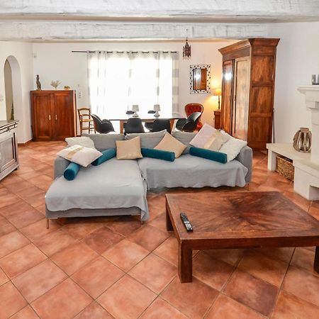 3 Bedroom Awesome Home In Chateuneuf De Gadagne Chateauneuf-de-Gadagne Экстерьер фото