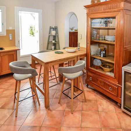 3 Bedroom Awesome Home In Chateuneuf De Gadagne Chateauneuf-de-Gadagne Экстерьер фото