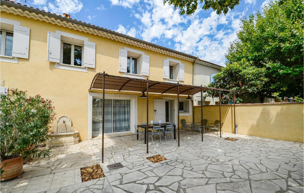 3 Bedroom Awesome Home In Chateuneuf De Gadagne Chateauneuf-de-Gadagne Экстерьер фото