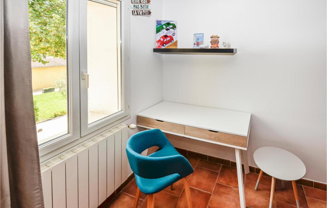 3 Bedroom Awesome Home In Chateuneuf De Gadagne Chateauneuf-de-Gadagne Экстерьер фото