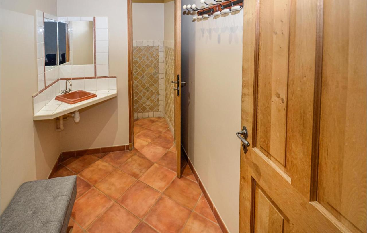 3 Bedroom Awesome Home In Chateuneuf De Gadagne Chateauneuf-de-Gadagne Экстерьер фото