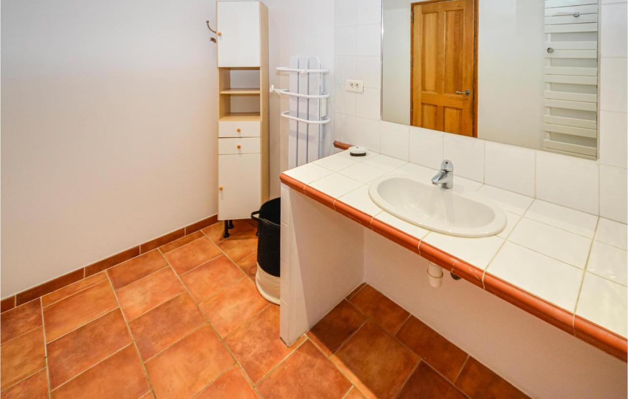 3 Bedroom Awesome Home In Chateuneuf De Gadagne Chateauneuf-de-Gadagne Экстерьер фото