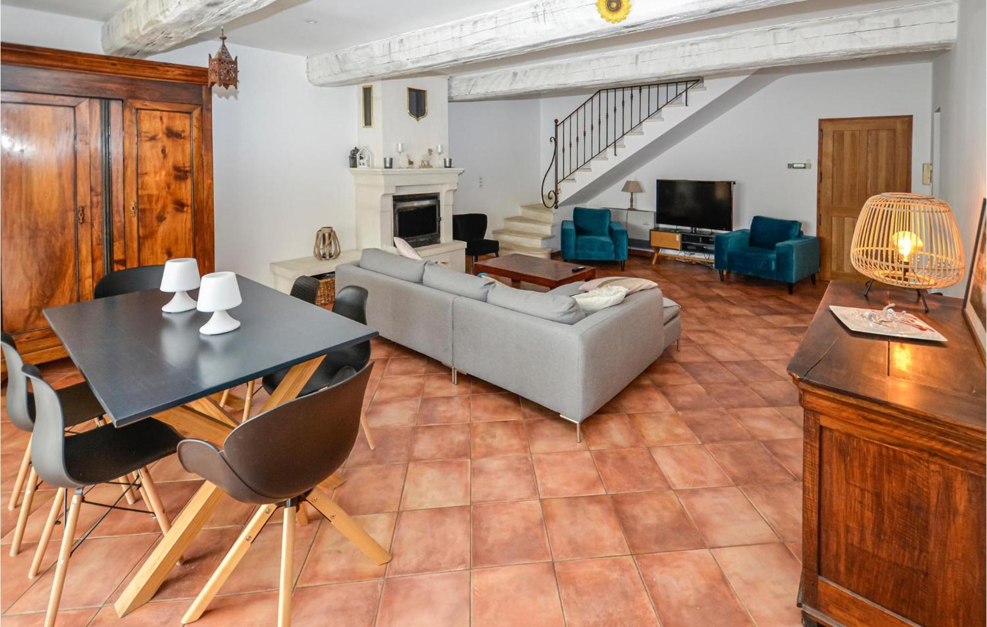 3 Bedroom Awesome Home In Chateuneuf De Gadagne Chateauneuf-de-Gadagne Экстерьер фото